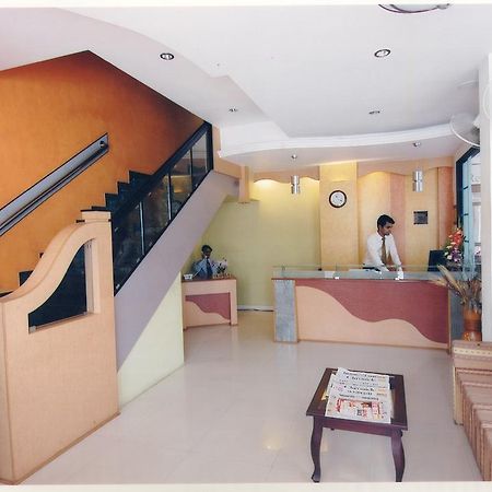 Hotel Planet Mount Chennai Esterno foto