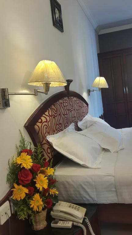 Hotel Planet Mount Chennai Esterno foto